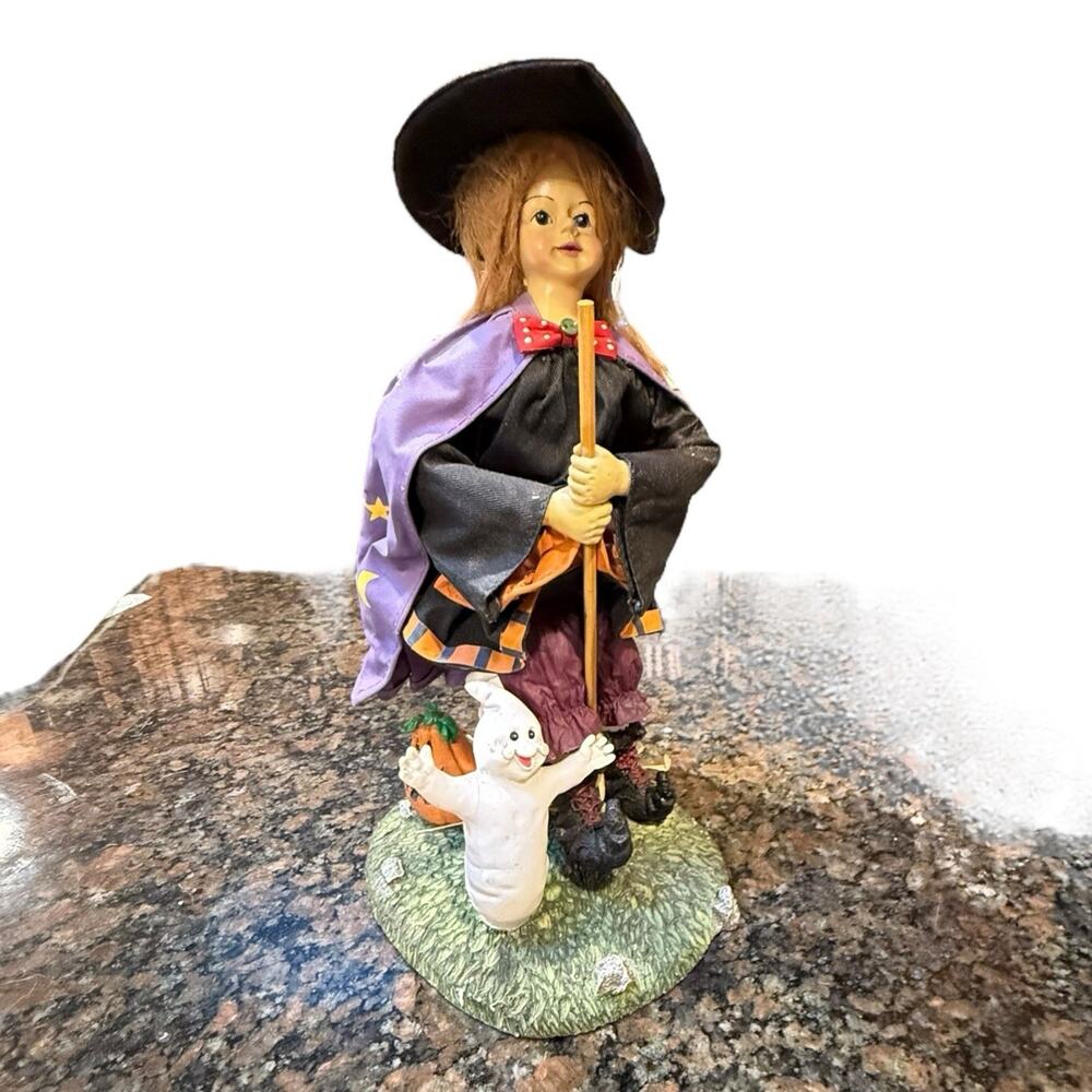 Vtg 13” Clothtique Halloween Friendly Witch Broomstick Ghost Pumpkin Purple EUC